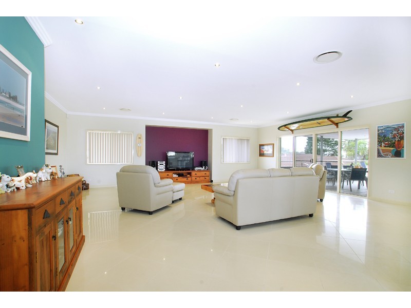116 Hutton Rd, The Entrance North NSW 2261
