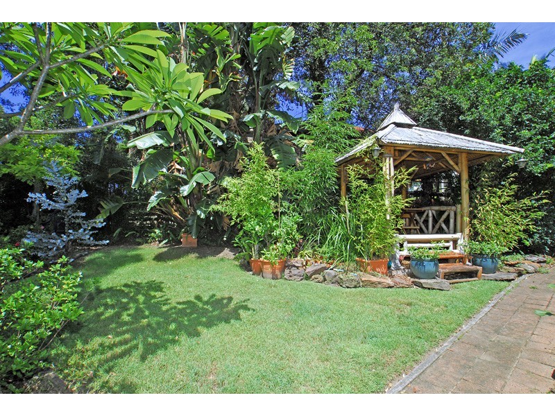 6 Old Tumbi Rd, Wamberal NSW 2260