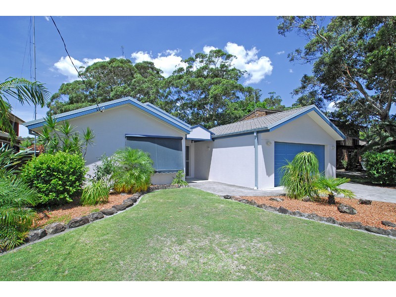 16 Bias Avenue, Bateau Bay NSW 2261