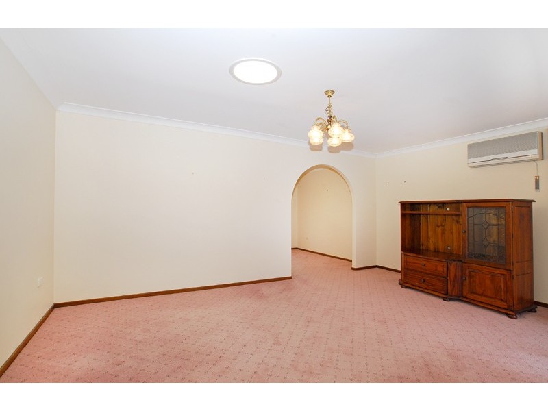 25 Murrumbidgee Cres, Bateau Bay NSW 2261