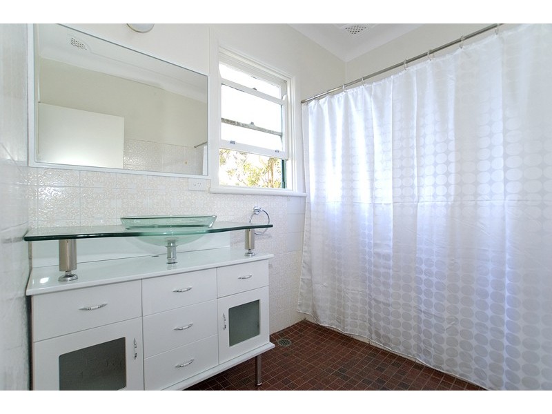 193 Scenic Highway, North Avoca NSW 2260