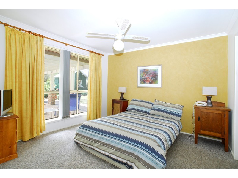 26 Sirius Avenue, Bateau Bay NSW 2261