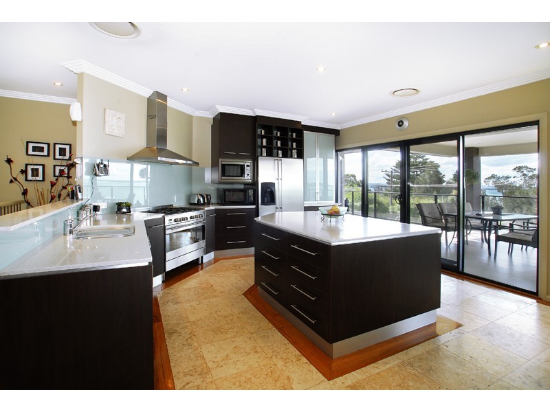 16 Trelawney Street, Killarney Vale NSW 2261