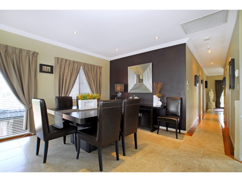 16 Trelawney Street, Killarney Vale NSW 2261