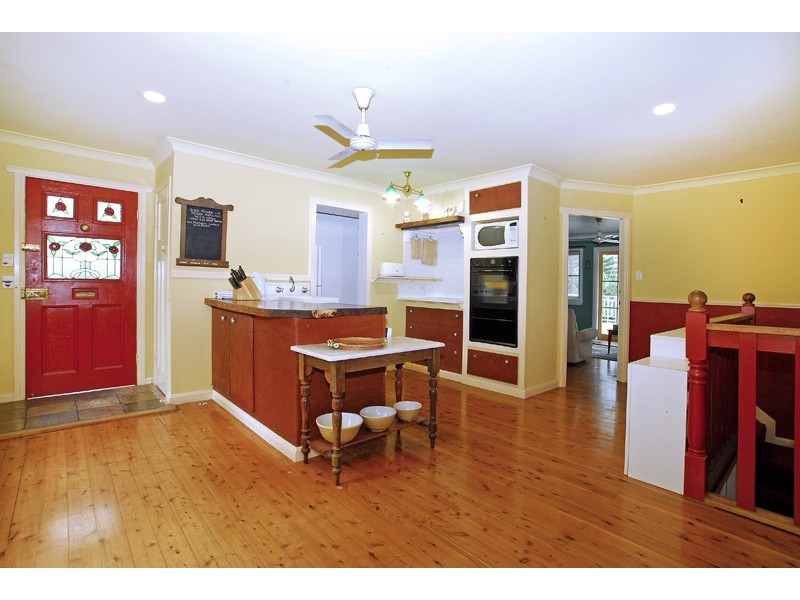 42 Lakeshore Drive, North Avoca NSW 2260