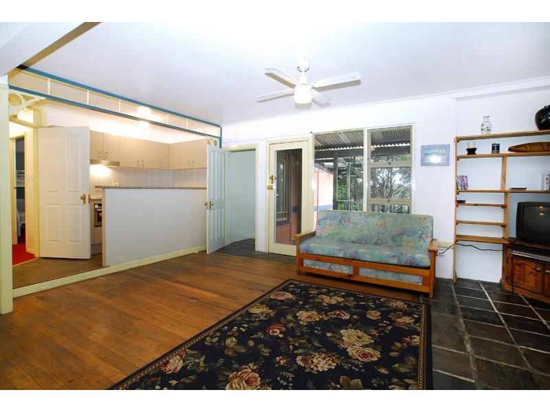 42 Lakeshore Drive, North Avoca NSW 2260