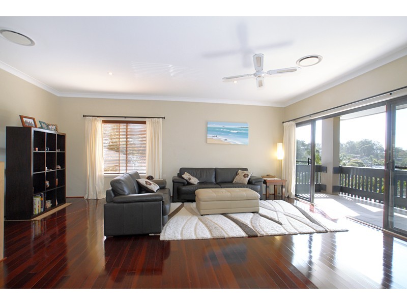 16 Holmes Road, Terrigal NSW 2260