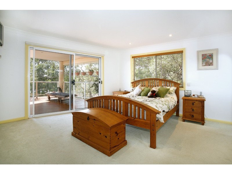 95 Lowanna Ave, Forresters Beach NSW 2260