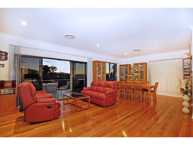 3 Sunhill Crescent, Erina NSW 2250