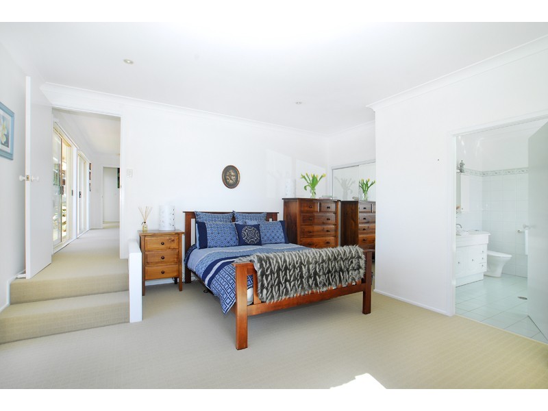 16 Cottee Crescent, Terrigal NSW 2260