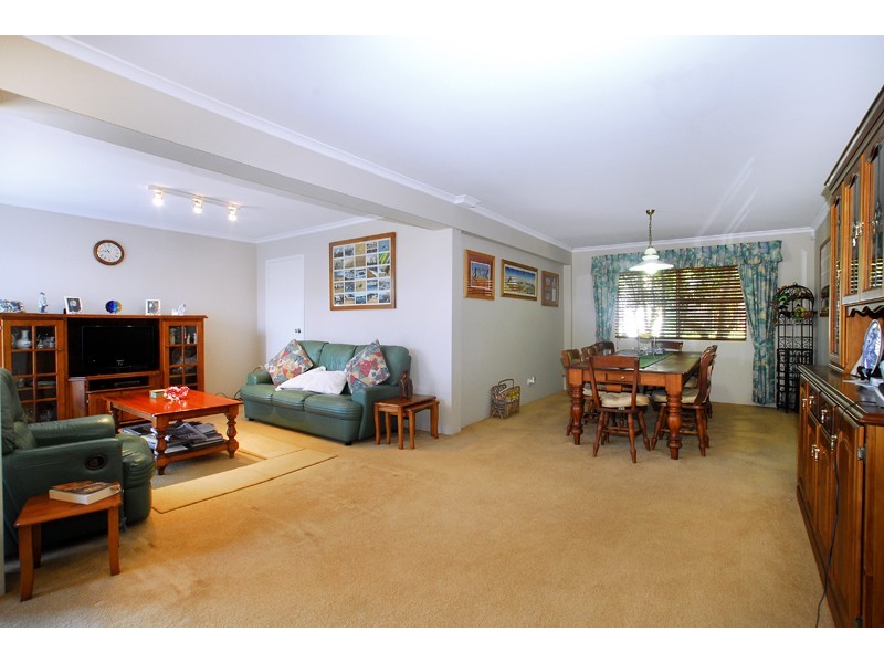 6 Warrina Street, Wamberal NSW 2260