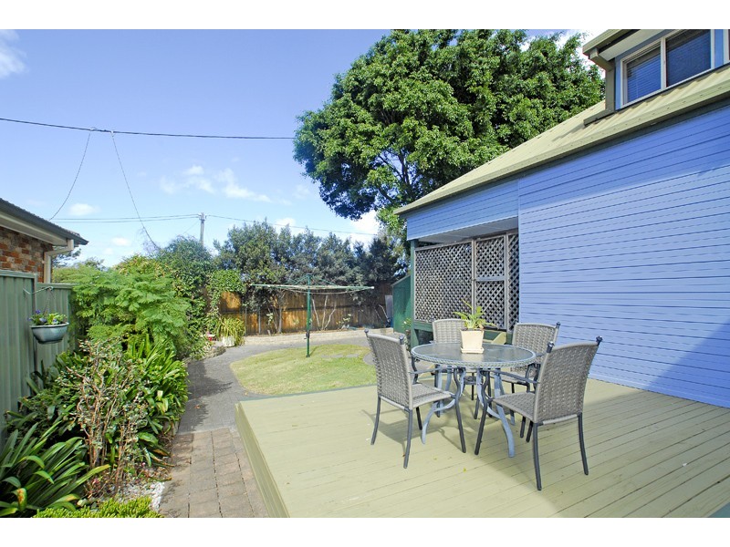 6 Warrina Street, Wamberal NSW 2260