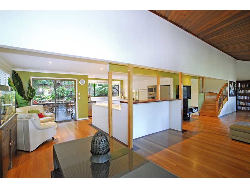 9 Francis Road, North Avoca NSW 2260