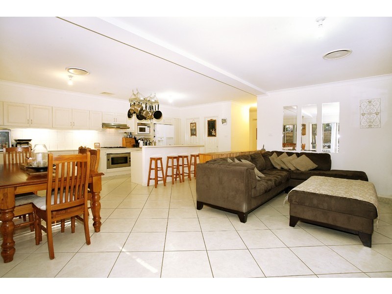 61 Boos Rd, Forresters Beach NSW 2260