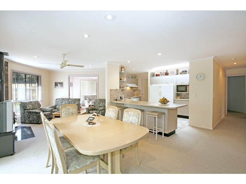 2 Barinya Lane, Springfield NSW 2250