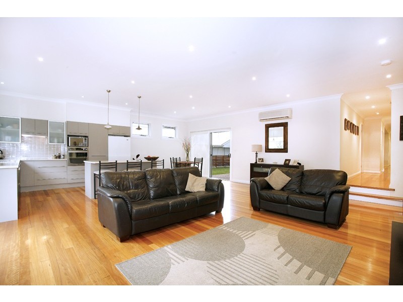 7 Joan Street, Forresters Beach NSW 2260