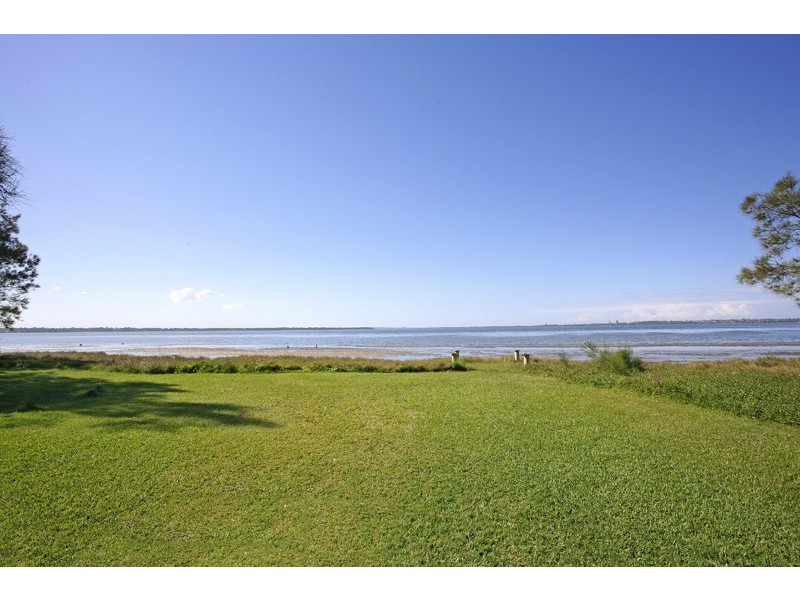 211 Lakedge Ave, Berkeley Vale NSW 2261