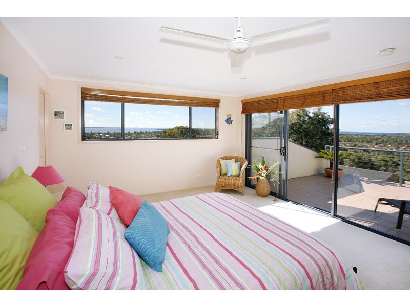 2 Peak street, Bateau Bay NSW 2261