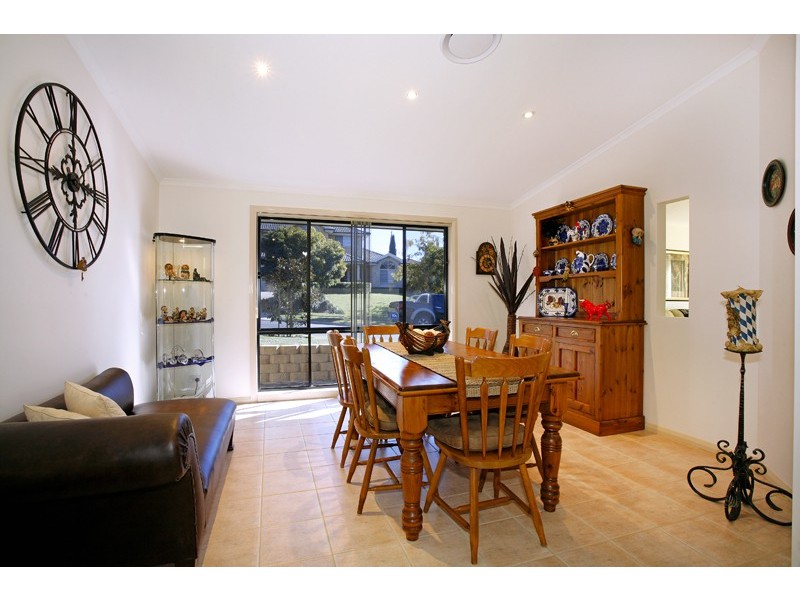 2 Avia Avenue, Erina NSW 2250