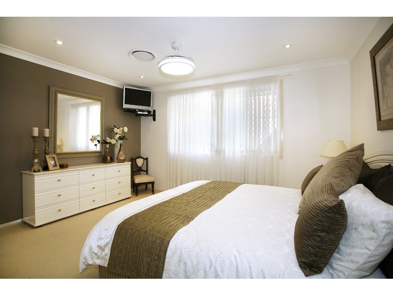 2 Avia Avenue, Erina NSW 2250