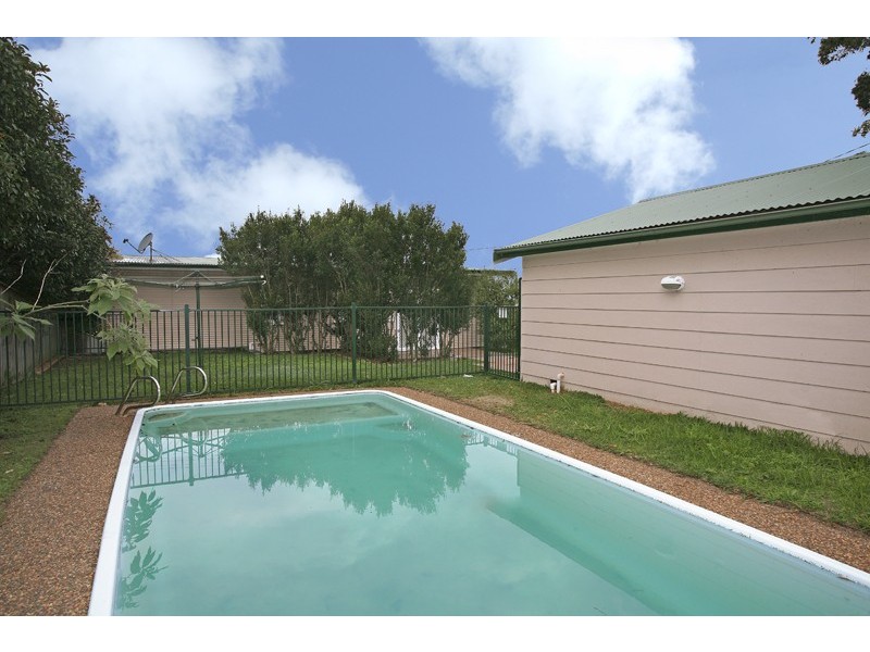 4 Reads Road, Wamberal NSW 2260