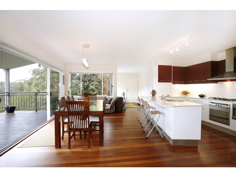 32 Harcourt Place, North Avoca NSW 2260