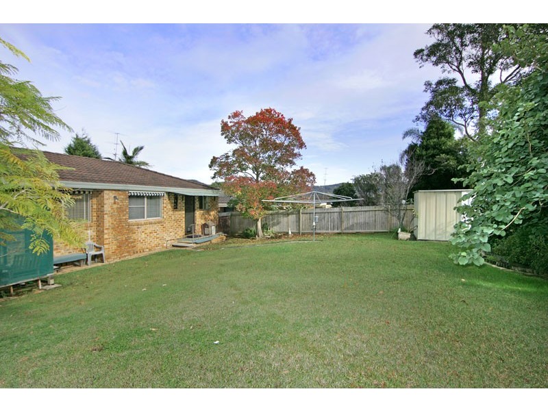 13 Peta Close, Bateau Bay NSW 2261