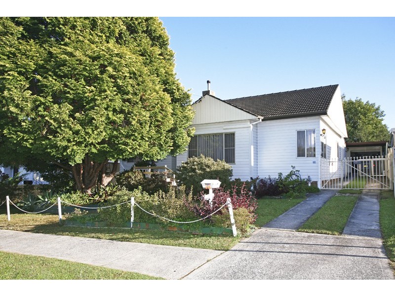 18 Russell Drysdale Street, East Gosford NSW 2250