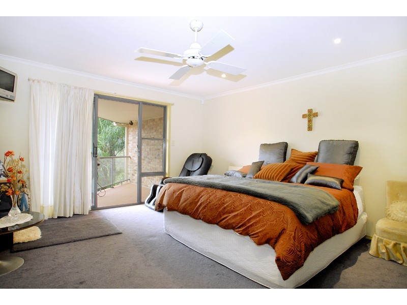 49 Boos Road, Forresters Beach NSW 2260