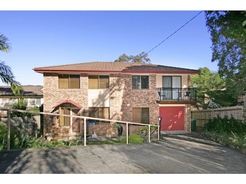 17 Valley View Rd, Bateau Bay NSW 2261