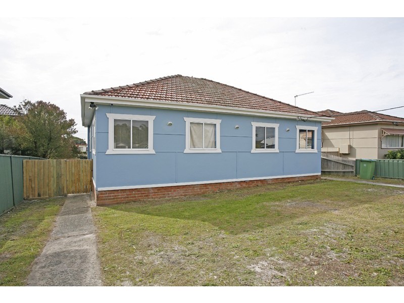 6 Moorah Avenue, Blue Bay NSW 2261