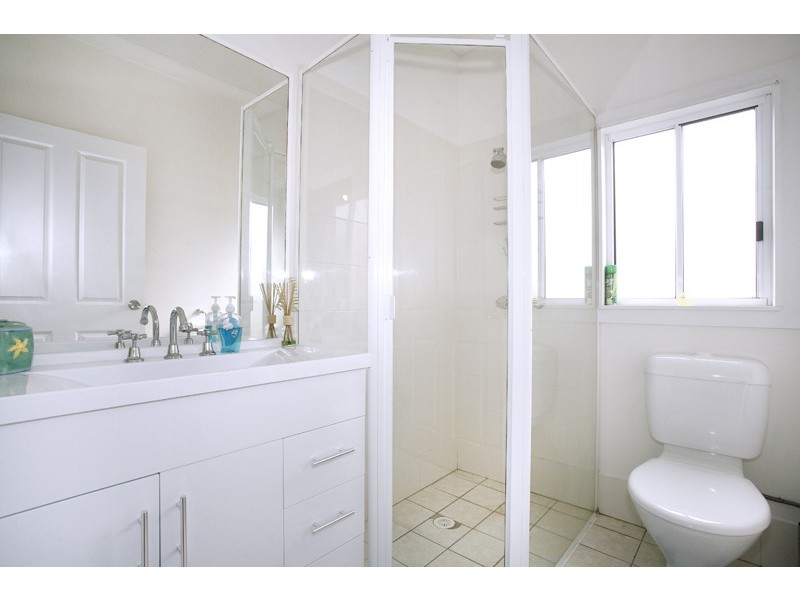 6 Moorah Avenue, Blue Bay NSW 2261