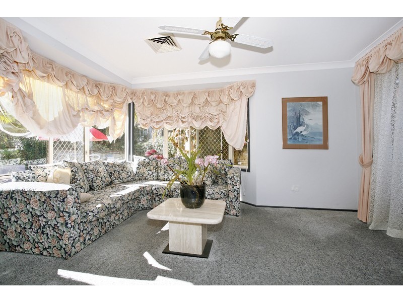 25 Macintyre St, Bateau Bay NSW 2261