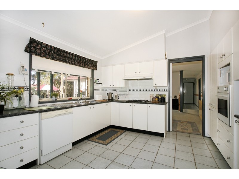 25 Macintyre St, Bateau Bay NSW 2261