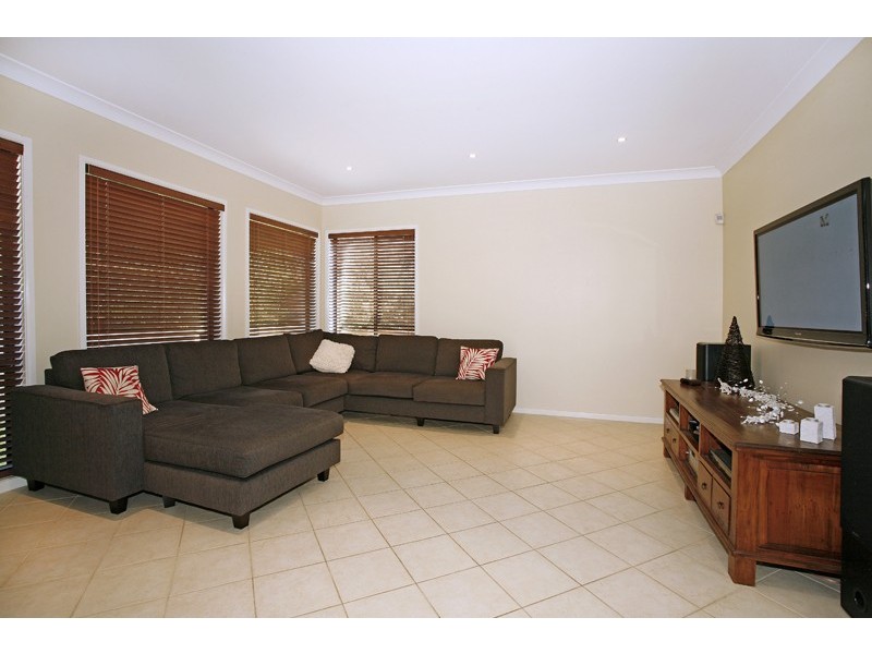 25 Tallowood Crescent, Erina NSW 2250