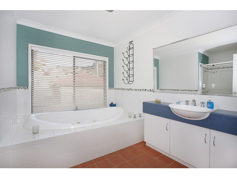 25 Tallowood Crescent, Erina NSW 2250