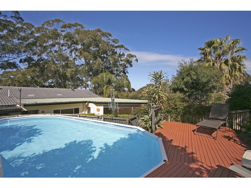 35 Lake Shore Drive, North Avoca NSW 2260