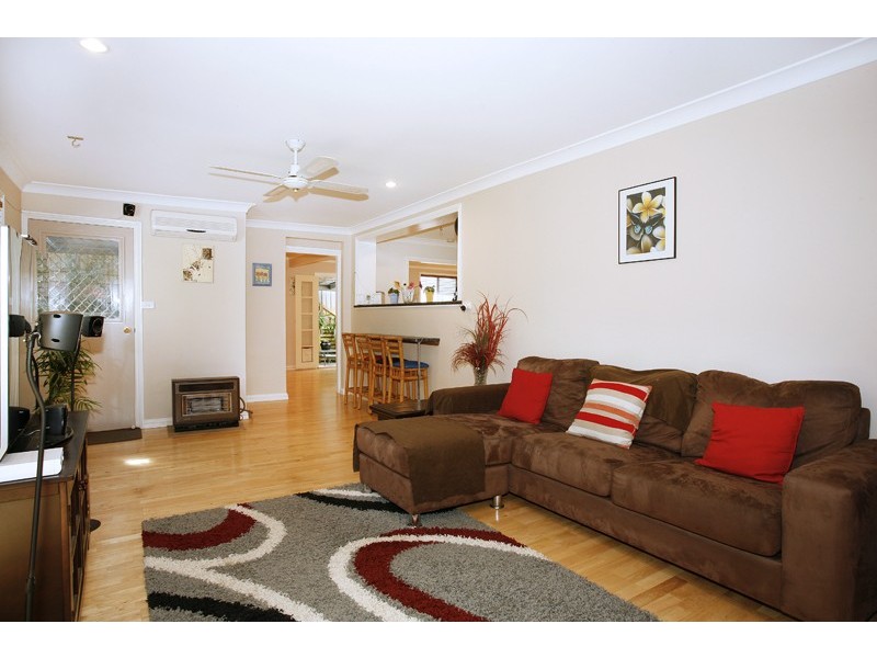 35 Lake Shore Drive, North Avoca NSW 2260