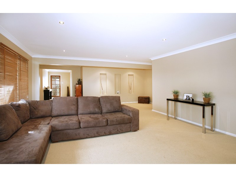 19 Barry Street, Bateau Bay NSW 2261