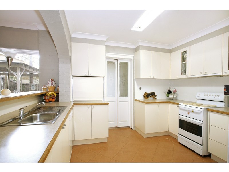 19 Barry Street, Bateau Bay NSW 2261