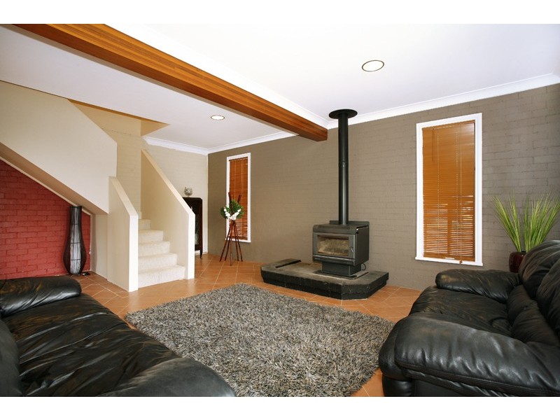 19 Barry Street, Bateau Bay NSW 2261