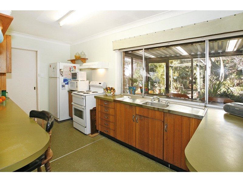 66 Beaumont Avenue, Wyoming NSW 2250