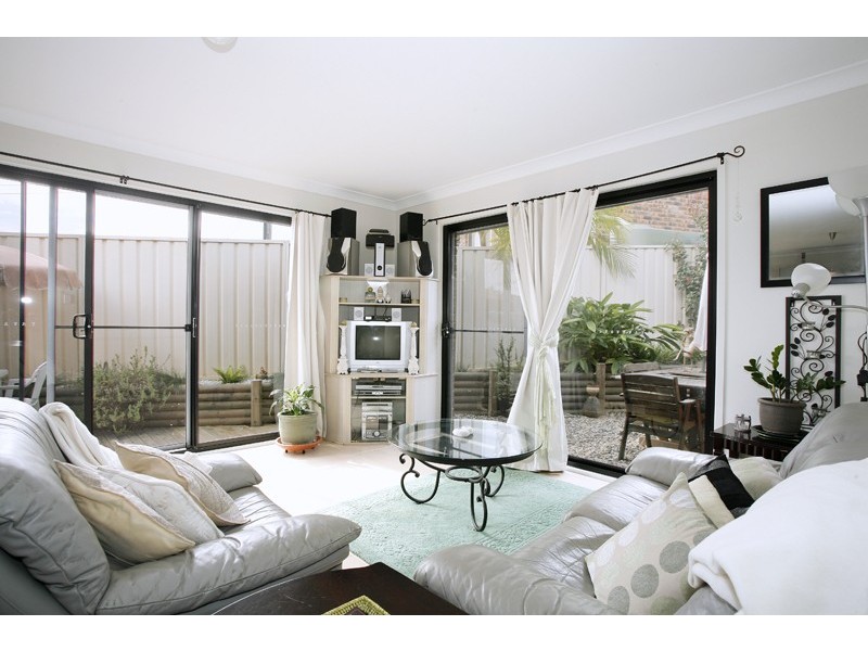 56 Sir Joseph Banks Drive, Bateau Bay NSW 2261