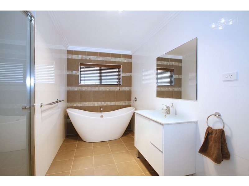 189 Copacabana Drive, Copacabana NSW 2251