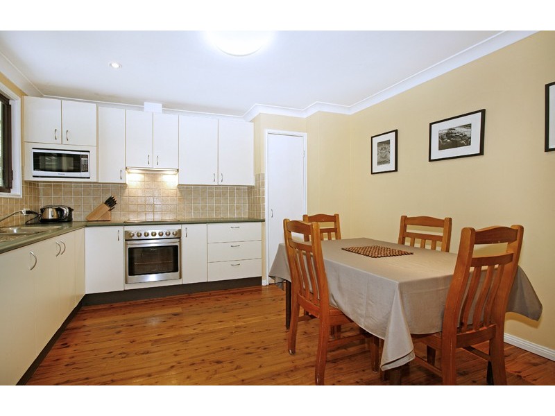 11 Palm Springs Avenue, Glenning Valley NSW 2261