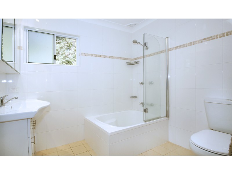 11 Palm Springs Avenue, Glenning Valley NSW 2261