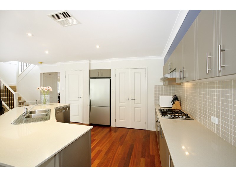 9 Kerns Rd, Kincumber NSW 2251