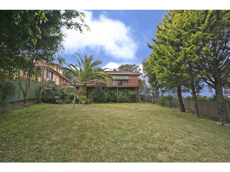 4 Noorong Ave, Forresters Beach NSW 2260