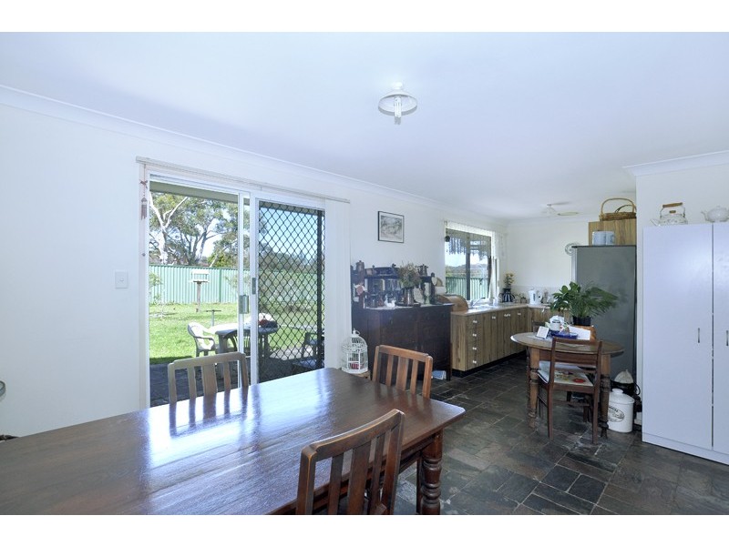 24 Cynthia Street, Bateau Bay NSW 2261