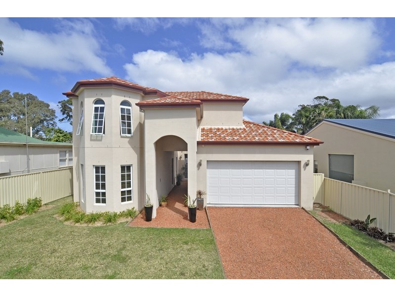 27 Shelly Beach Road, Shelly Beach NSW 2261